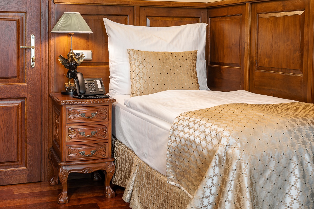 Accommodation for two, Junior suite, Superior Twin Room, Hotel Iron Gate, Prague